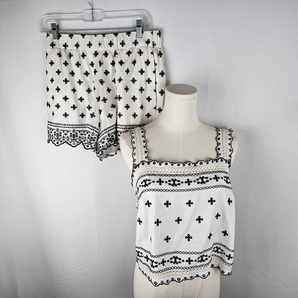 Abercrombie & Fitch Top and Shorts Set Sz Small Embroidered Eyelet White & Black - Picture 2 of 11